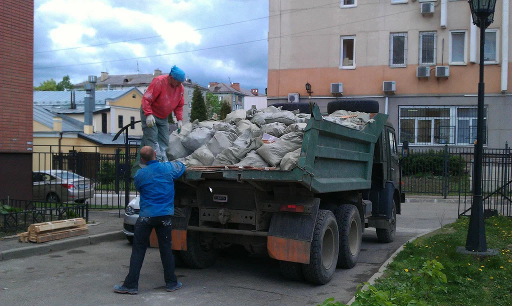 Вывоз строительного мусора в Кемерово от 1665 руб. – ПроМусор